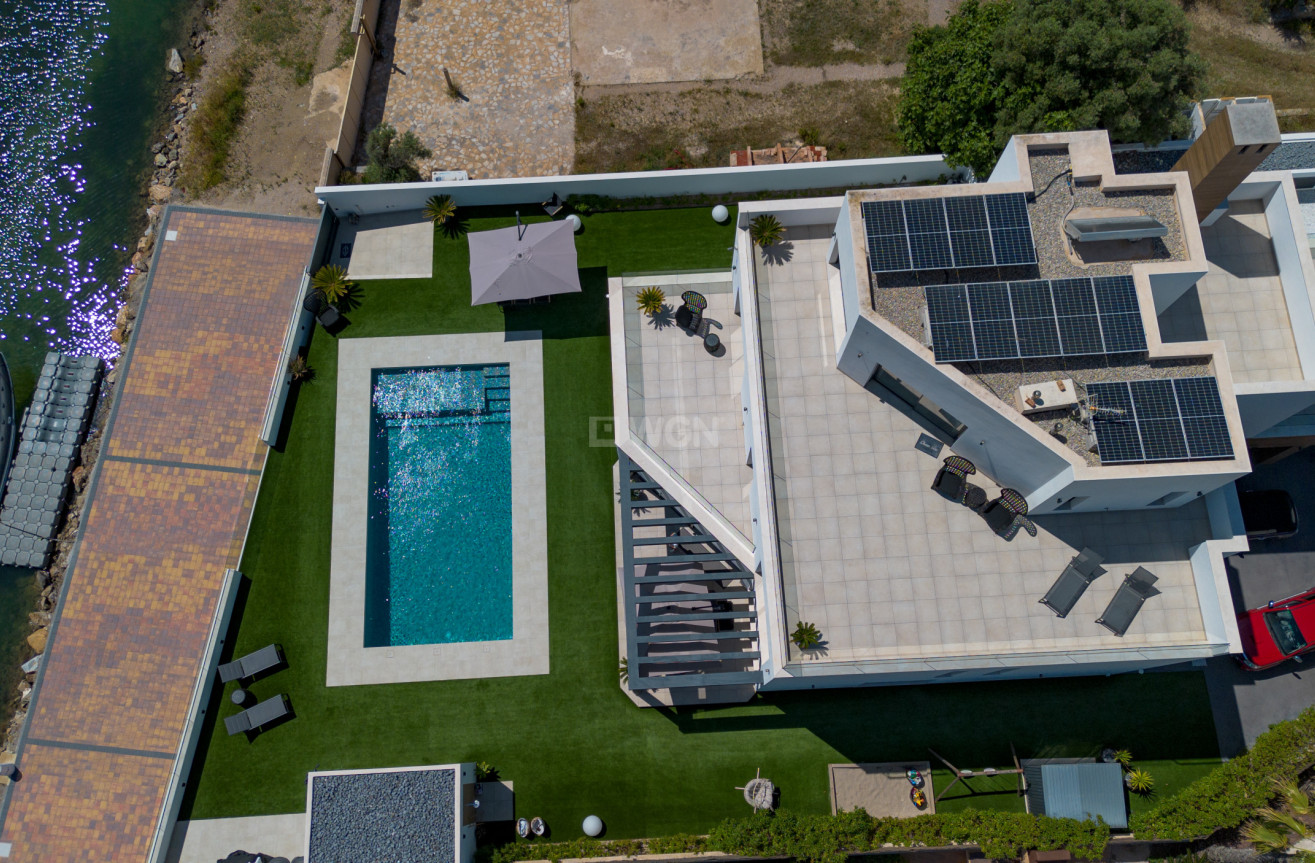 Resale - Villa - La Manga del Mar Menor - Costa Calida