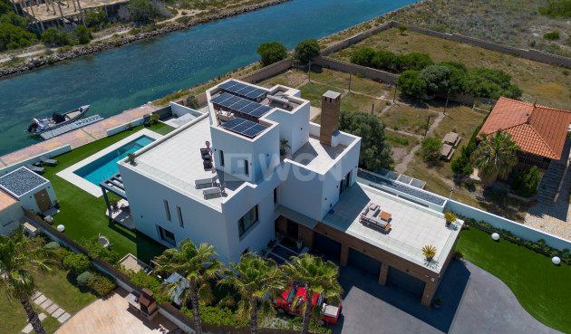 Resale - Villa - La Manga del Mar Menor - Costa Calida