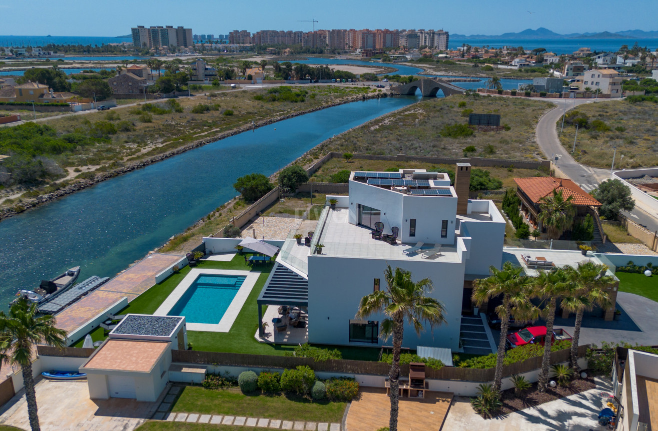 Resale - Villa - La Manga del Mar Menor - Costa Calida