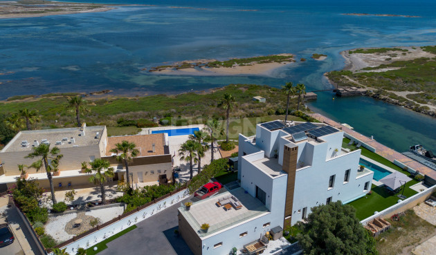 Resale - Villa - La Manga del Mar Menor - Costa Calida