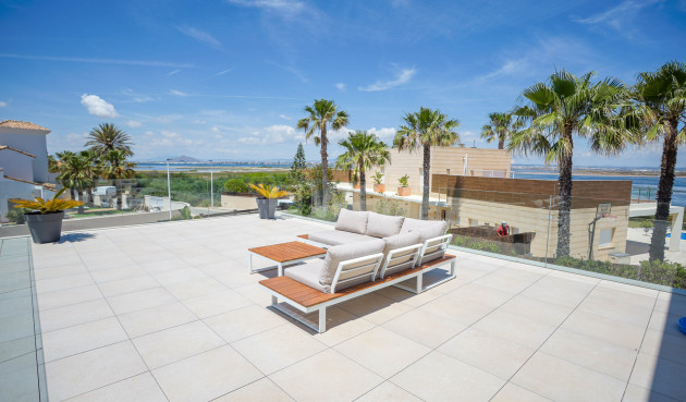 Resale - Villa - La Manga del Mar Menor - Costa Calida