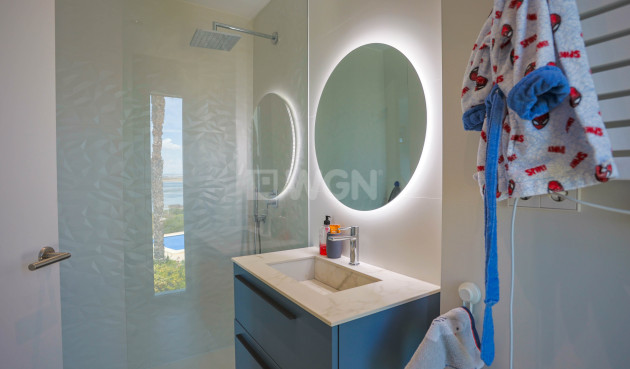 Resale - Villa - La Manga del Mar Menor - Costa Calida
