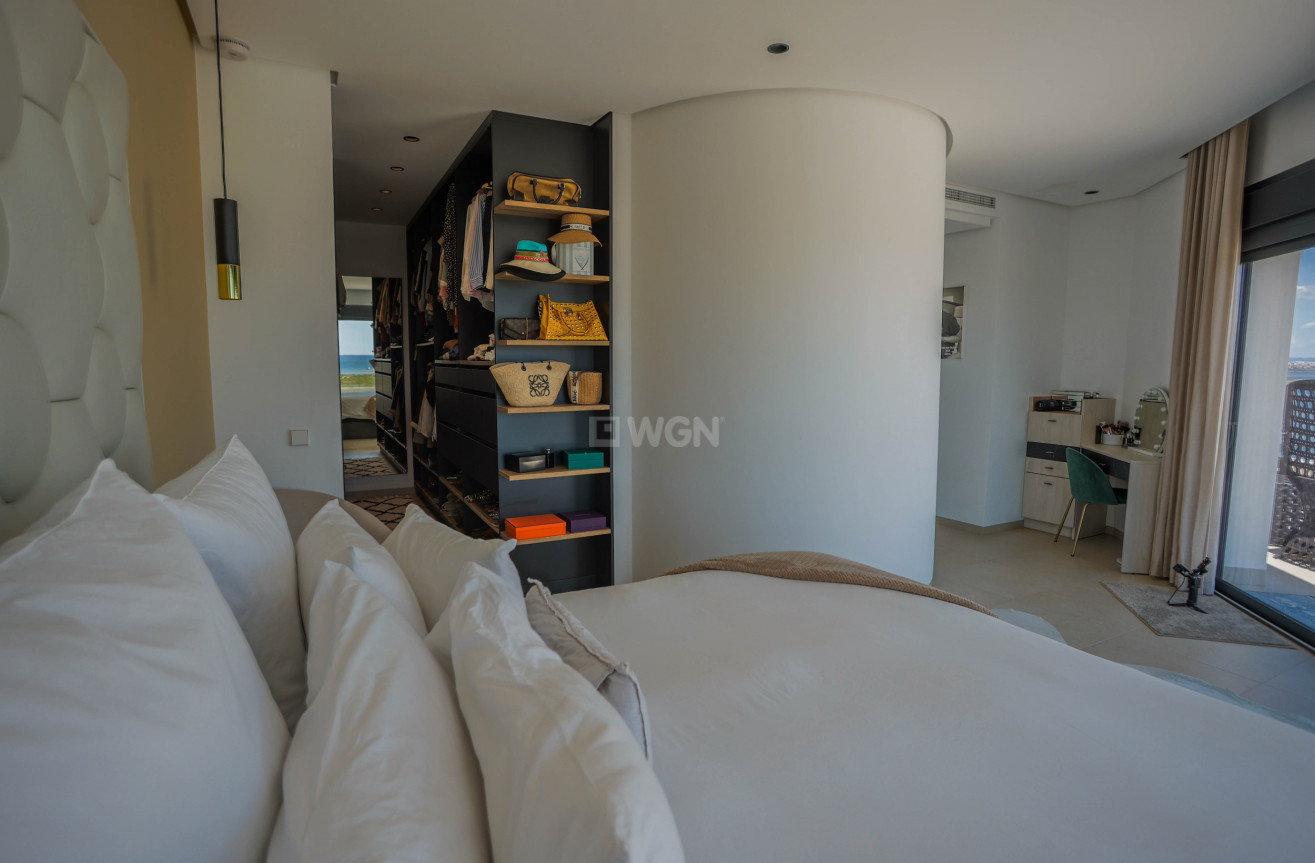 Resale - Villa - La Manga del Mar Menor - Costa Calida