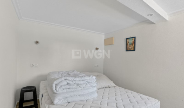 Odsprzedaż - Kamienica - Torrevieja - Costa Blanca