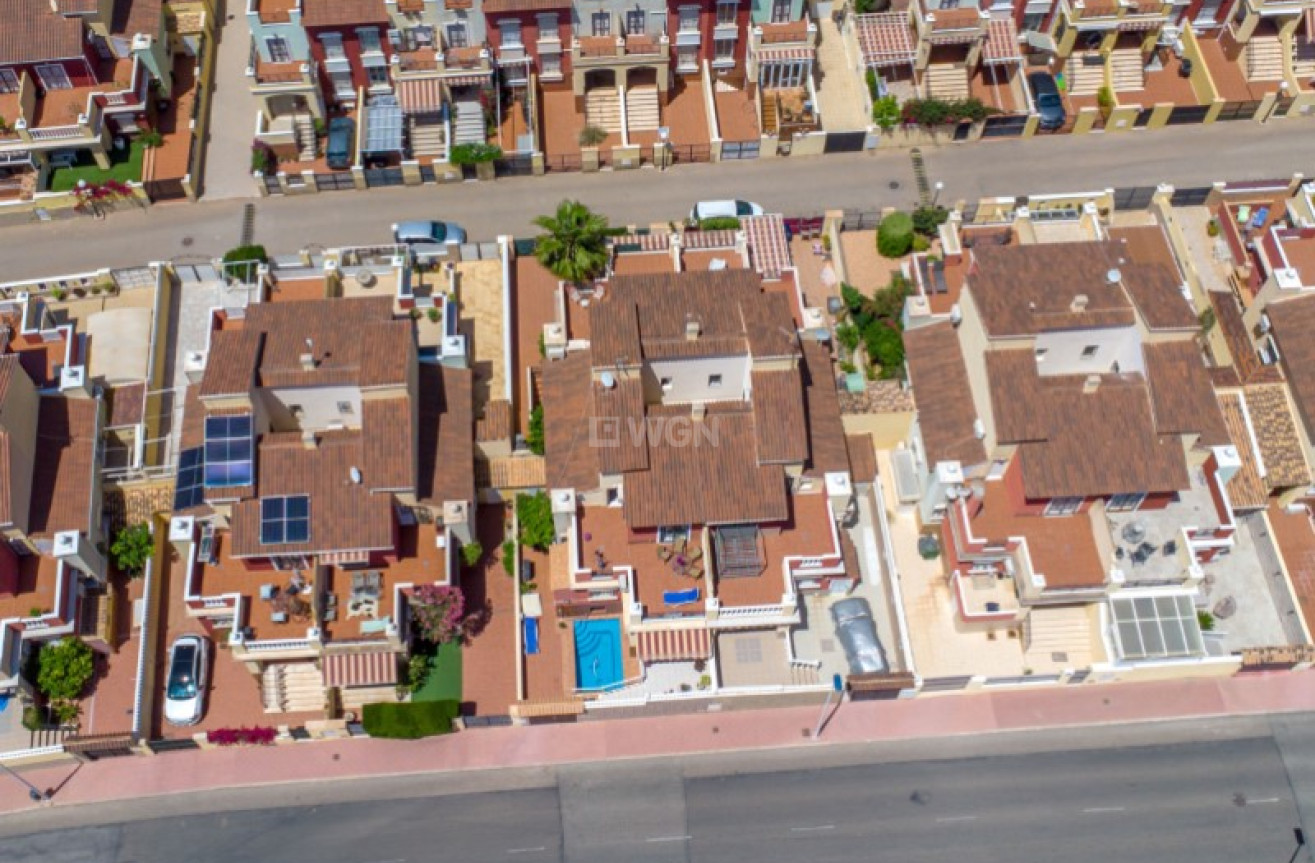 Odsprzedaż - Kamienica - Torrevieja - Costa Blanca