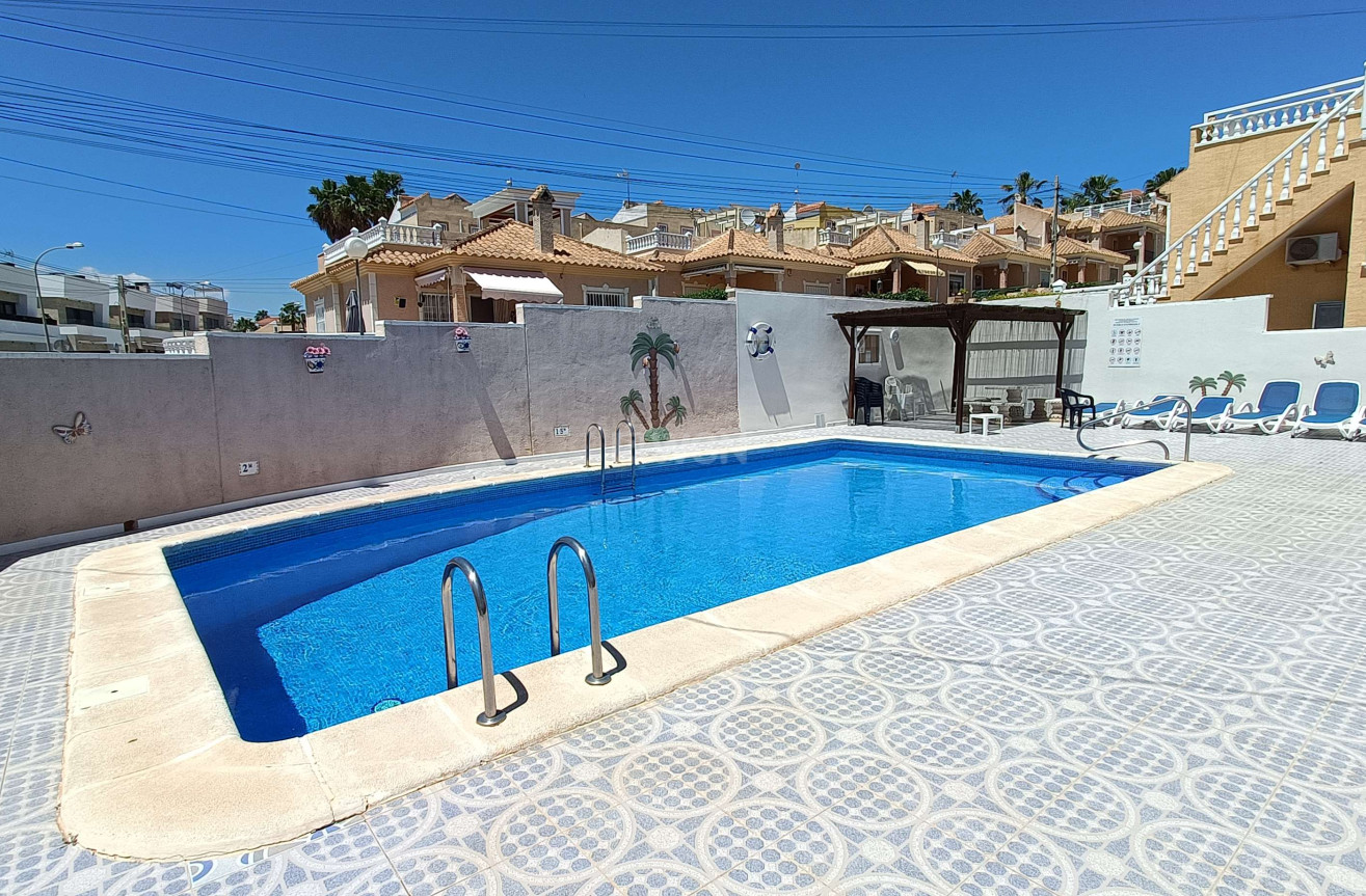 Odsprzedaż - Villa - Orihuela Costa - Costa Blanca