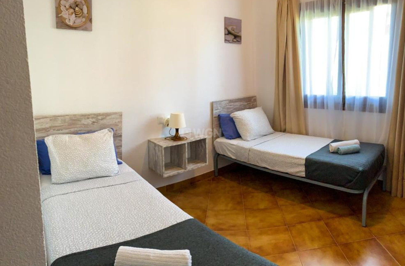 Odsprzedaż - Mieszkanie w bloku - Orihuela Costa - Costa Blanca