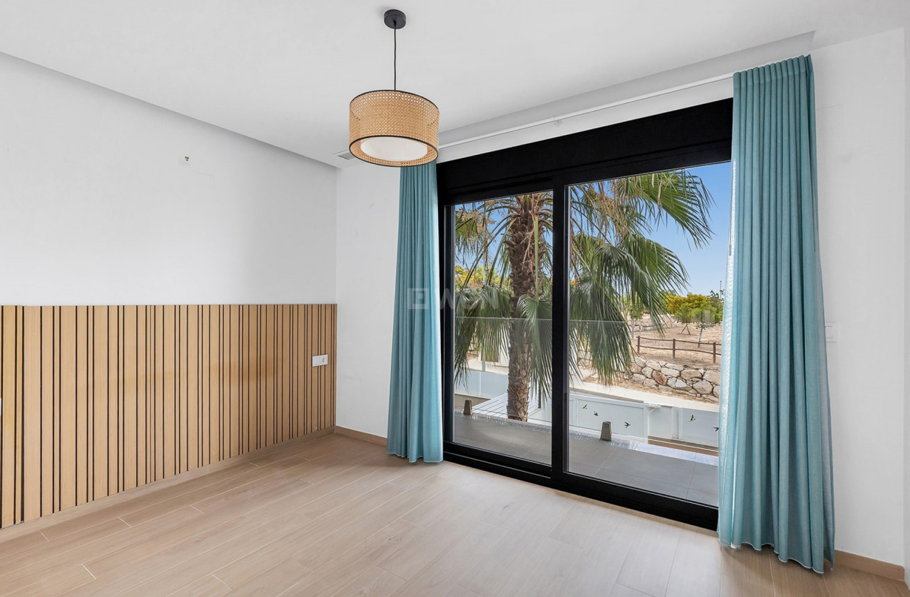 Odsprzedaż - Villa - Benijofar - Costa Blanca