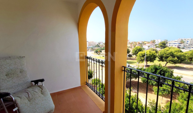 Odsprzedaż - Mieszkanie w bloku - La Zenia - Costa Blanca