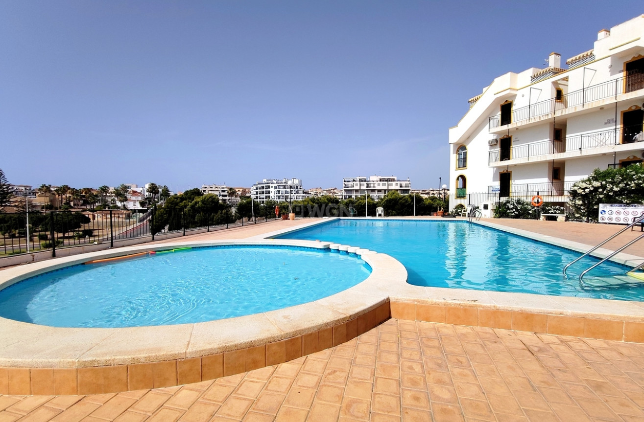 Odsprzedaż - Mieszkanie w bloku - La Zenia - Costa Blanca