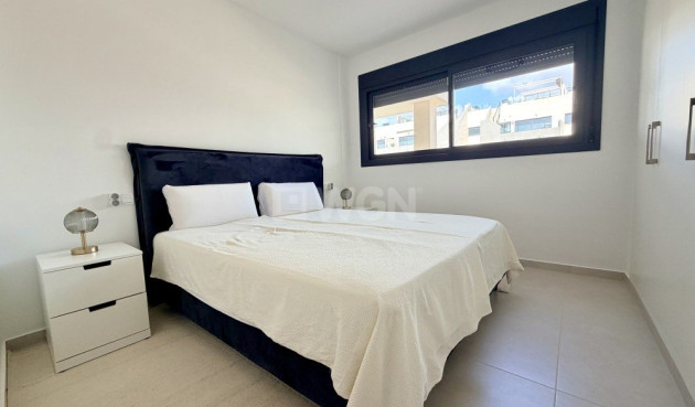 Odsprzedaż - Mieszkanie w bloku - Orihuela Costa - Costa Blanca