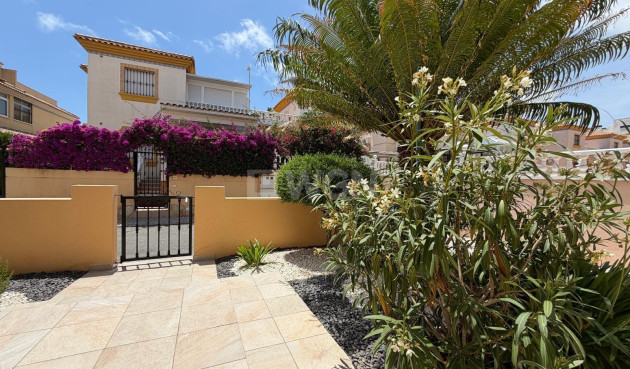 Odsprzedaż - Kamienica - Orihuela Costa - Los Dolses
