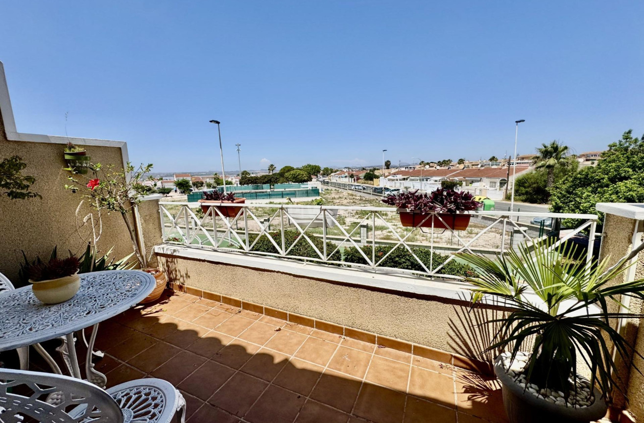 Odsprzedaż - Kamienica - Torrevieja - La Siesta - El Salado - Torreta