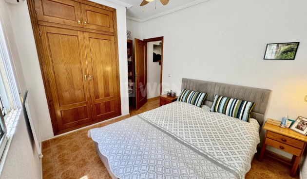 Odsprzedaż - Kamienica - Torrevieja - La Siesta - El Salado - Torreta