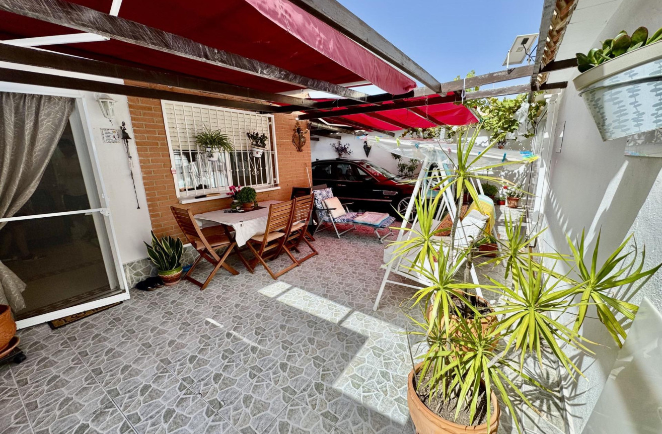 Odsprzedaż - Kamienica - Orihuela - Urbanización Perla Del Mar