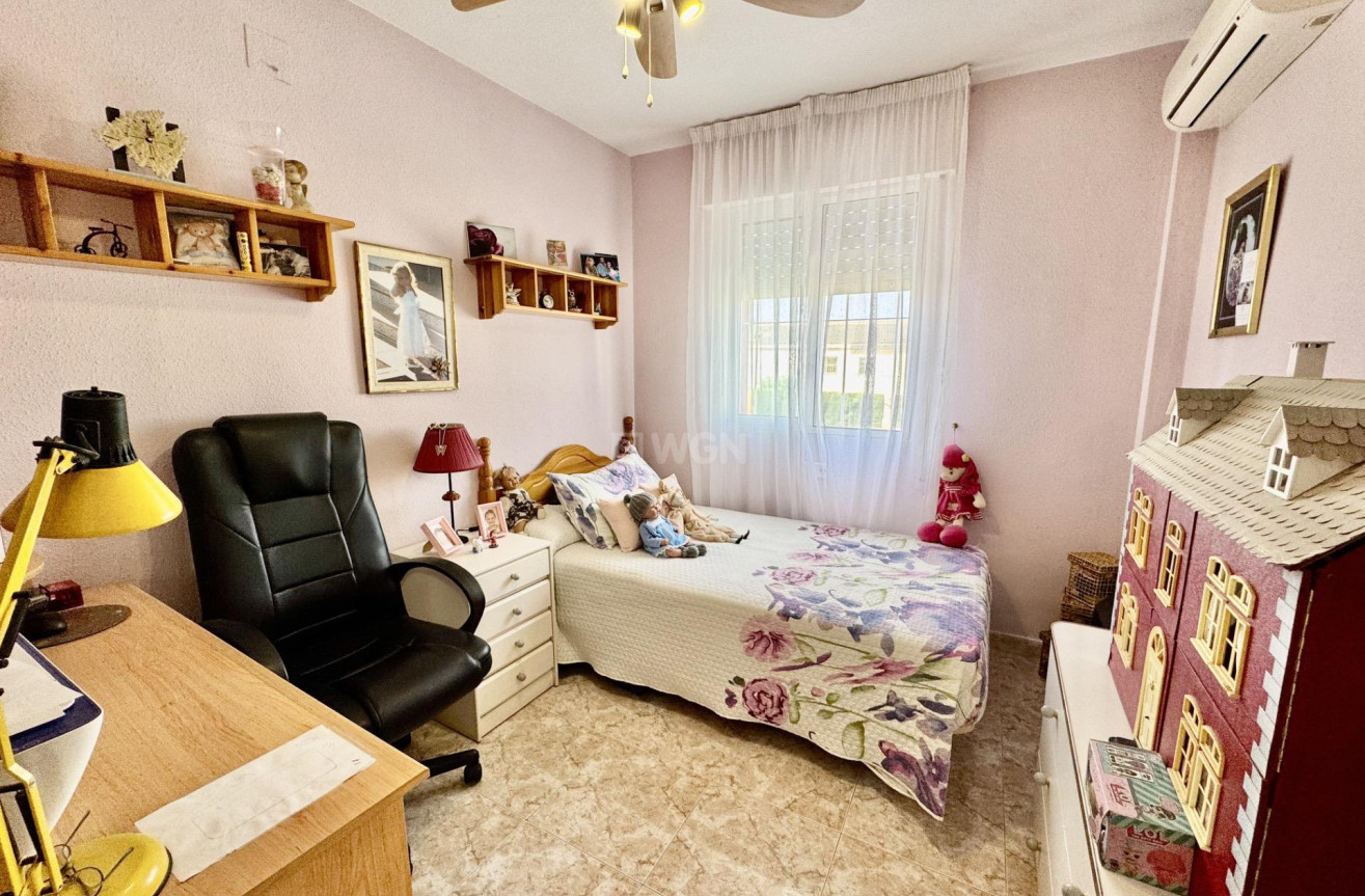 Odsprzedaż - Kamienica - Orihuela - Urbanización Perla Del Mar