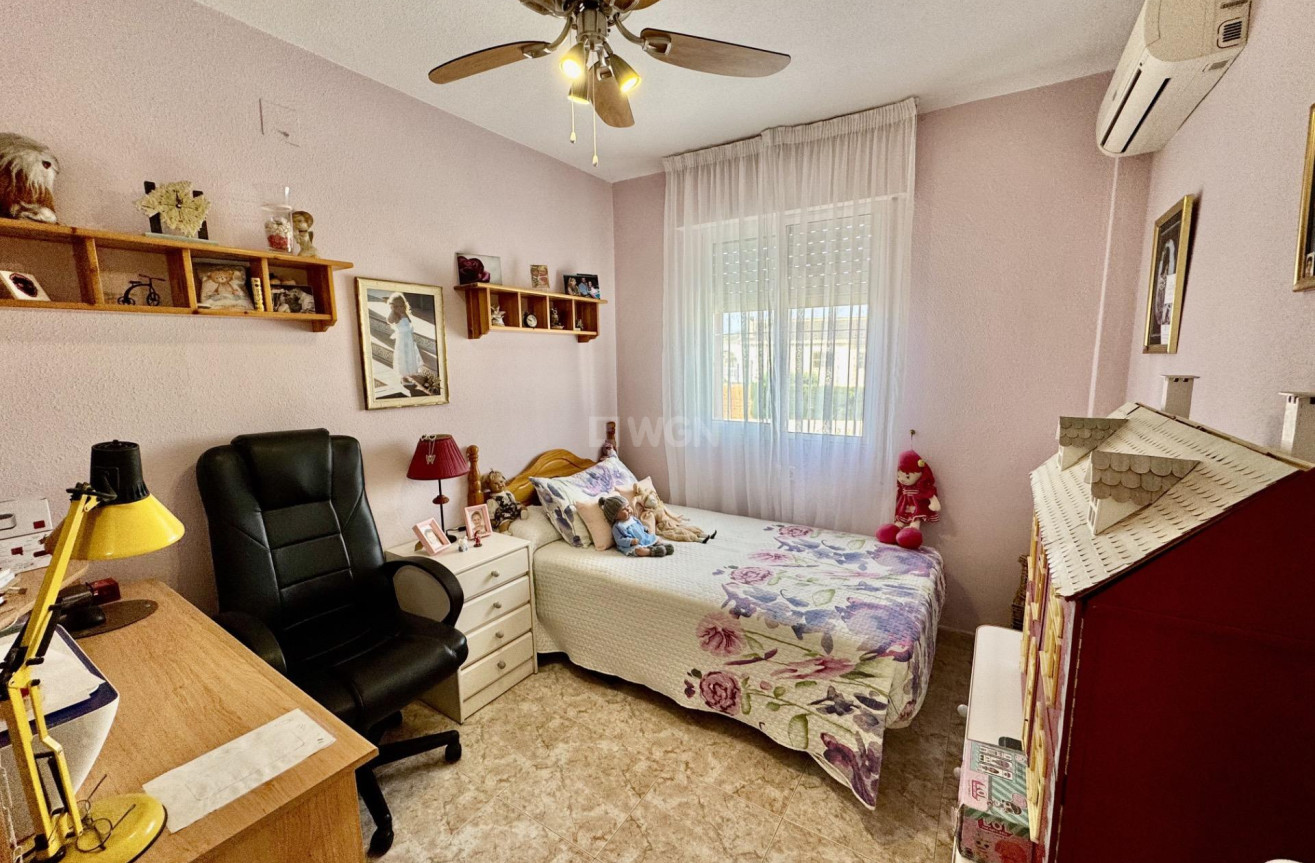 Odsprzedaż - Kamienica - Orihuela - Urbanización Perla Del Mar