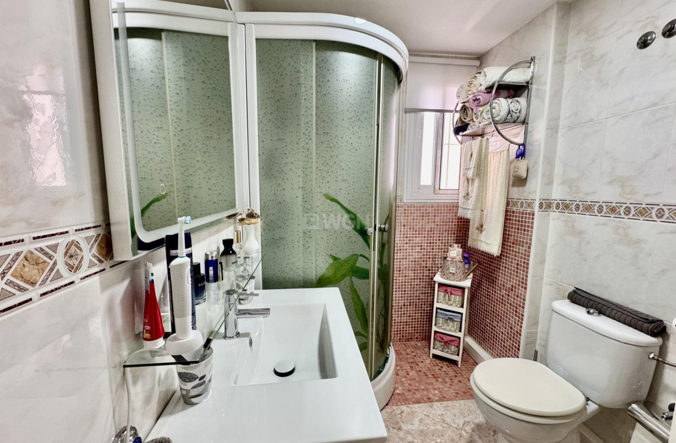Odsprzedaż - Kamienica - Orihuela - Urbanización Perla Del Mar