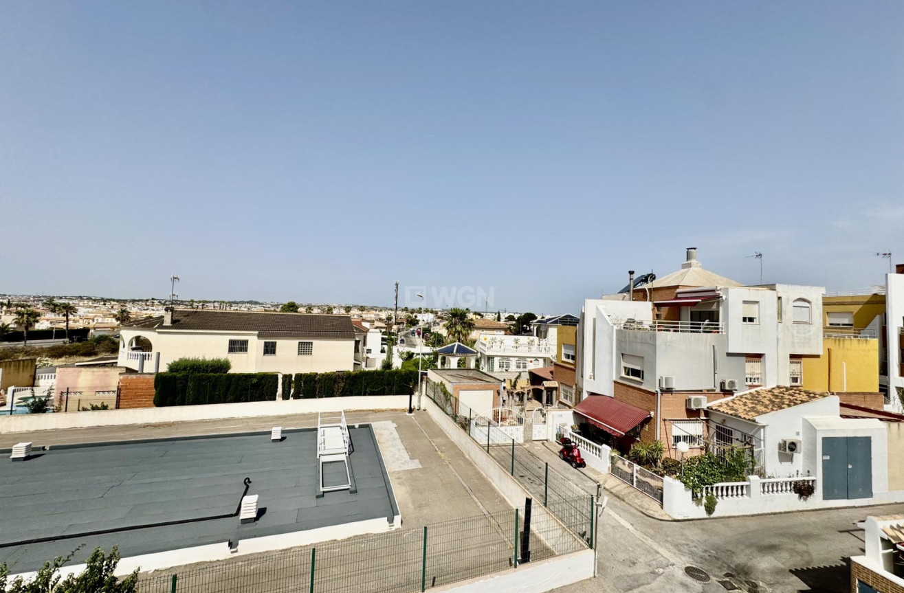 Odsprzedaż - Kamienica - Orihuela - Urbanización Perla Del Mar