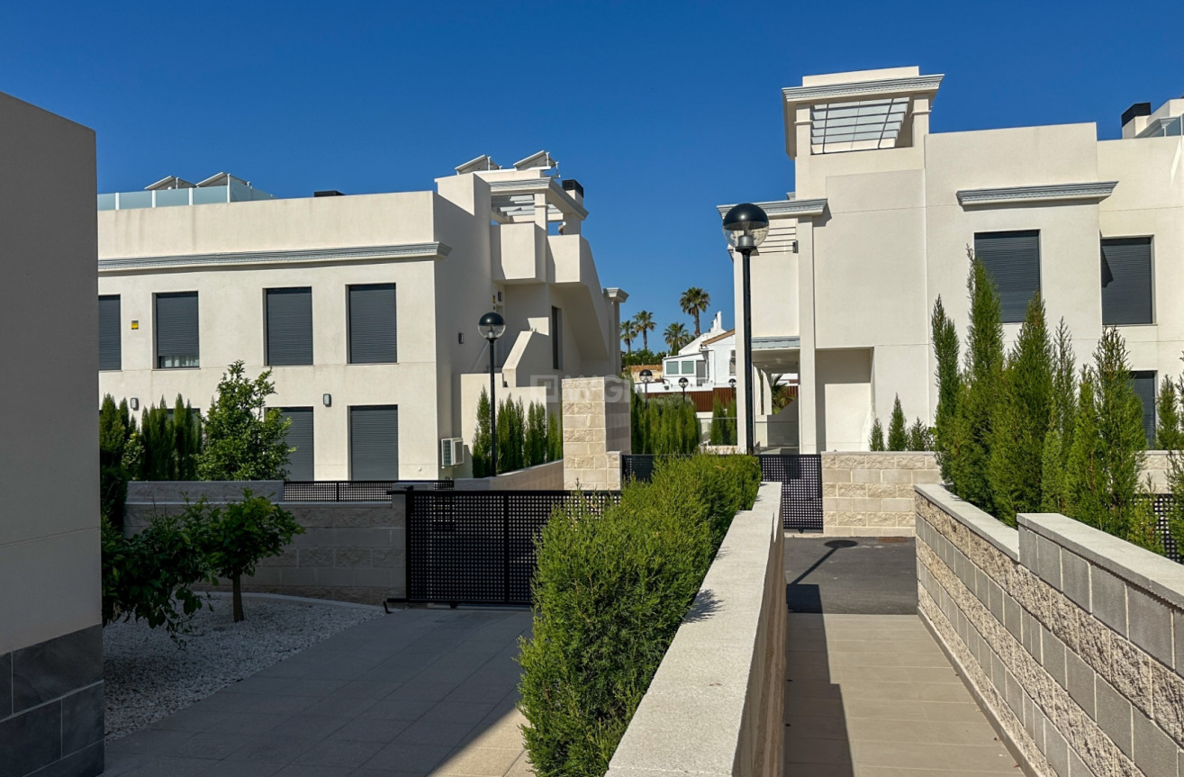 Odsprzedaż - Bungalow - Ciudad Quesada - Costa Blanca