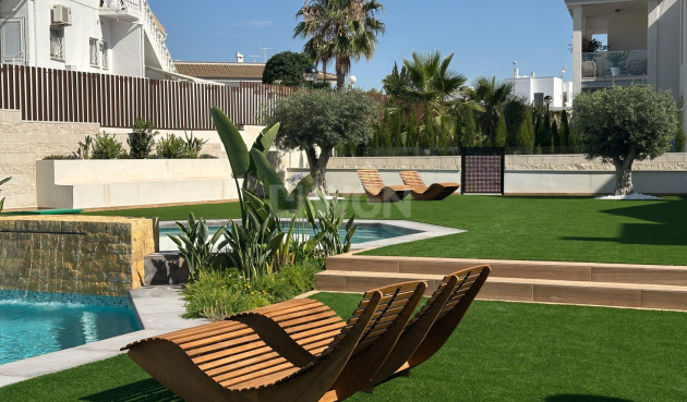 Odsprzedaż - Bungalow - Ciudad Quesada - Costa Blanca