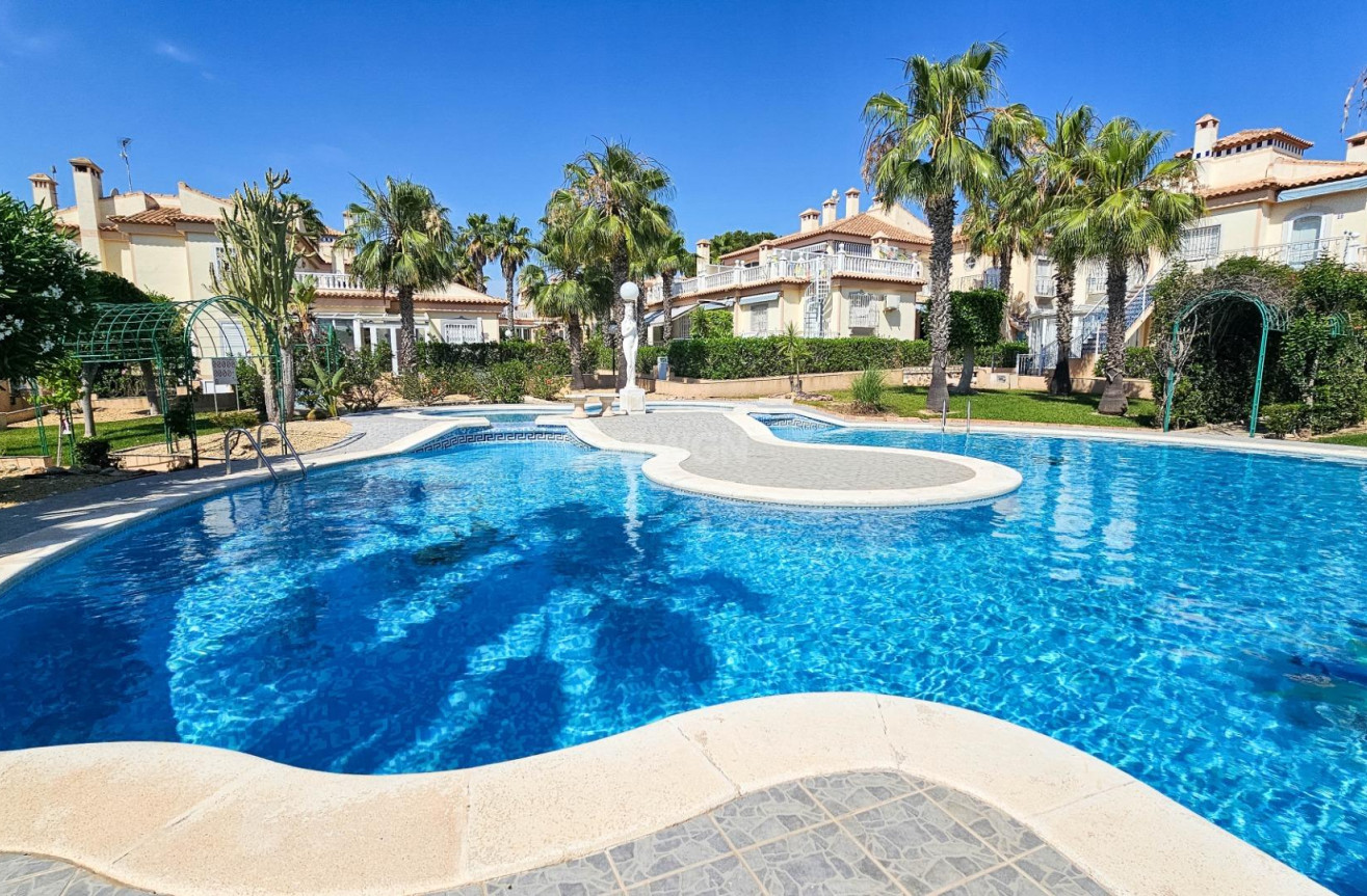 Odsprzedaż - Bungalow - Orihuela Costa - Los Altos