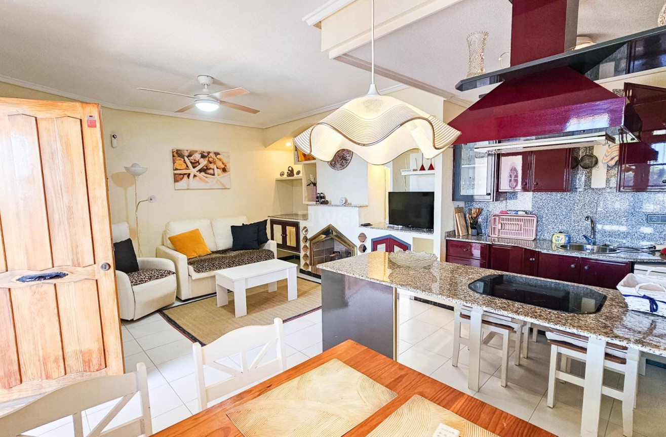Odsprzedaż - Bungalow - Orihuela Costa - Los Altos