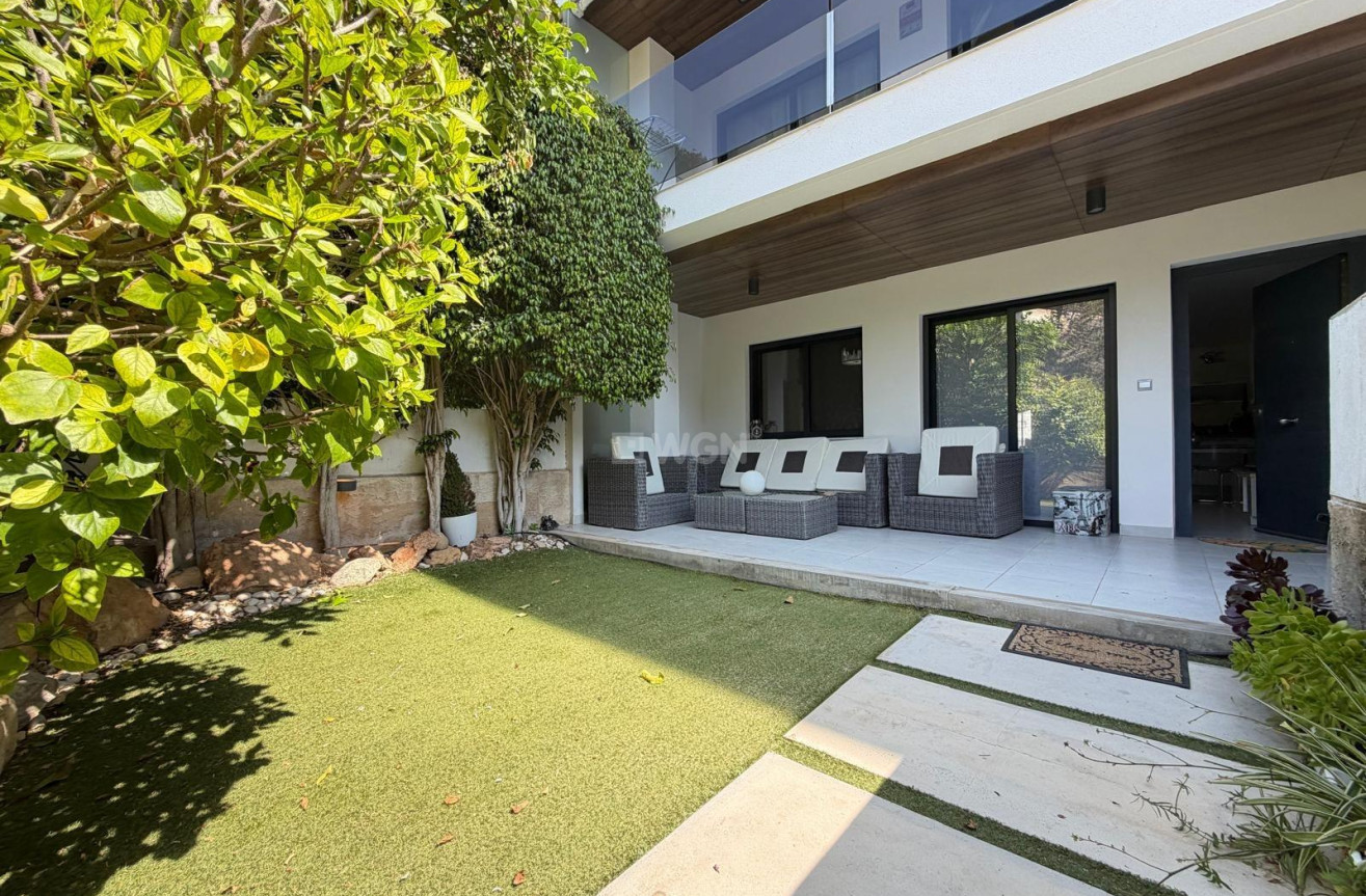 Odsprzedaż - Mieszkanie w bloku - Orihuela Costa - Altos De Campoamor