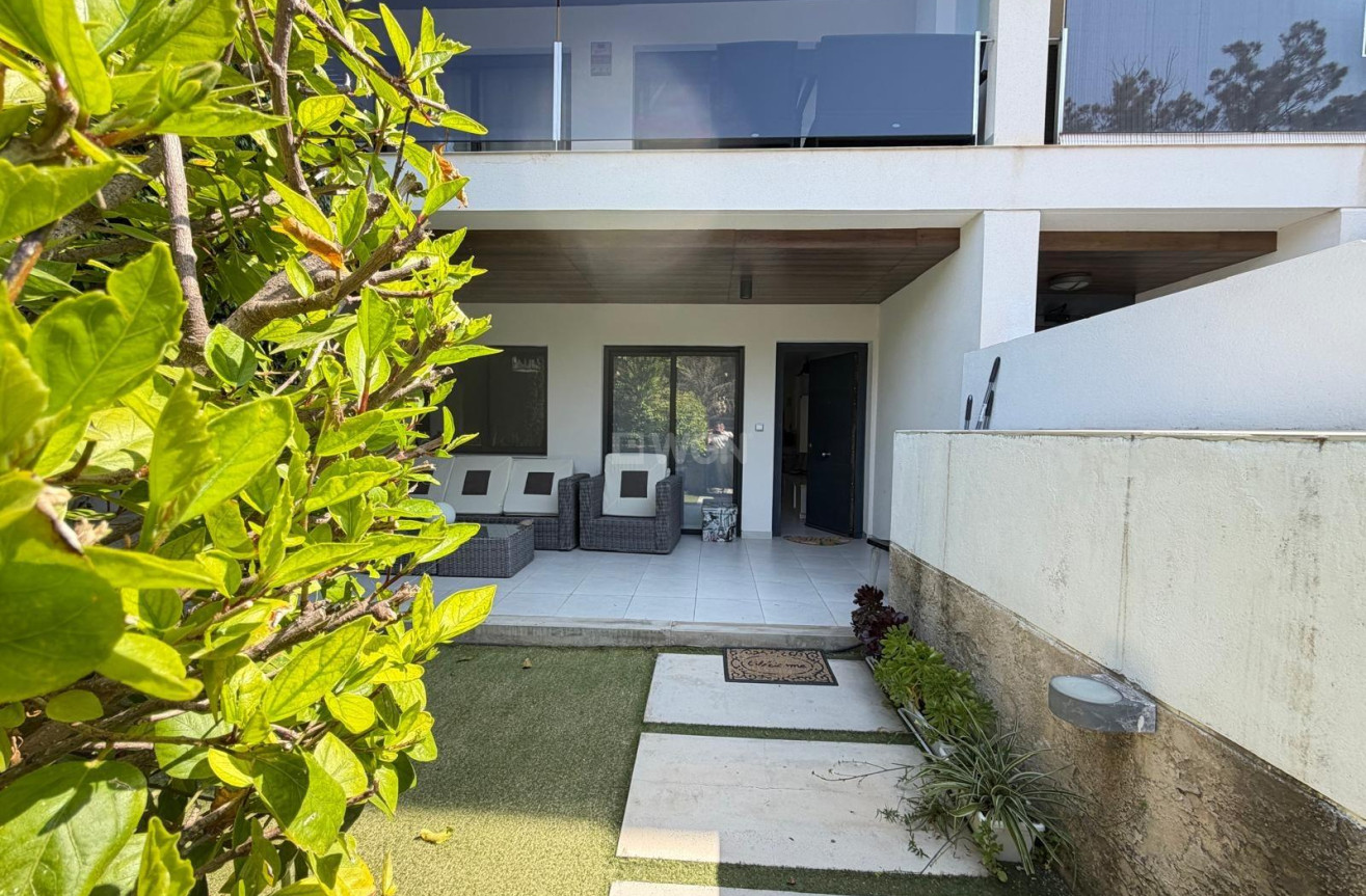 Odsprzedaż - Mieszkanie w bloku - Orihuela Costa - Altos De Campoamor