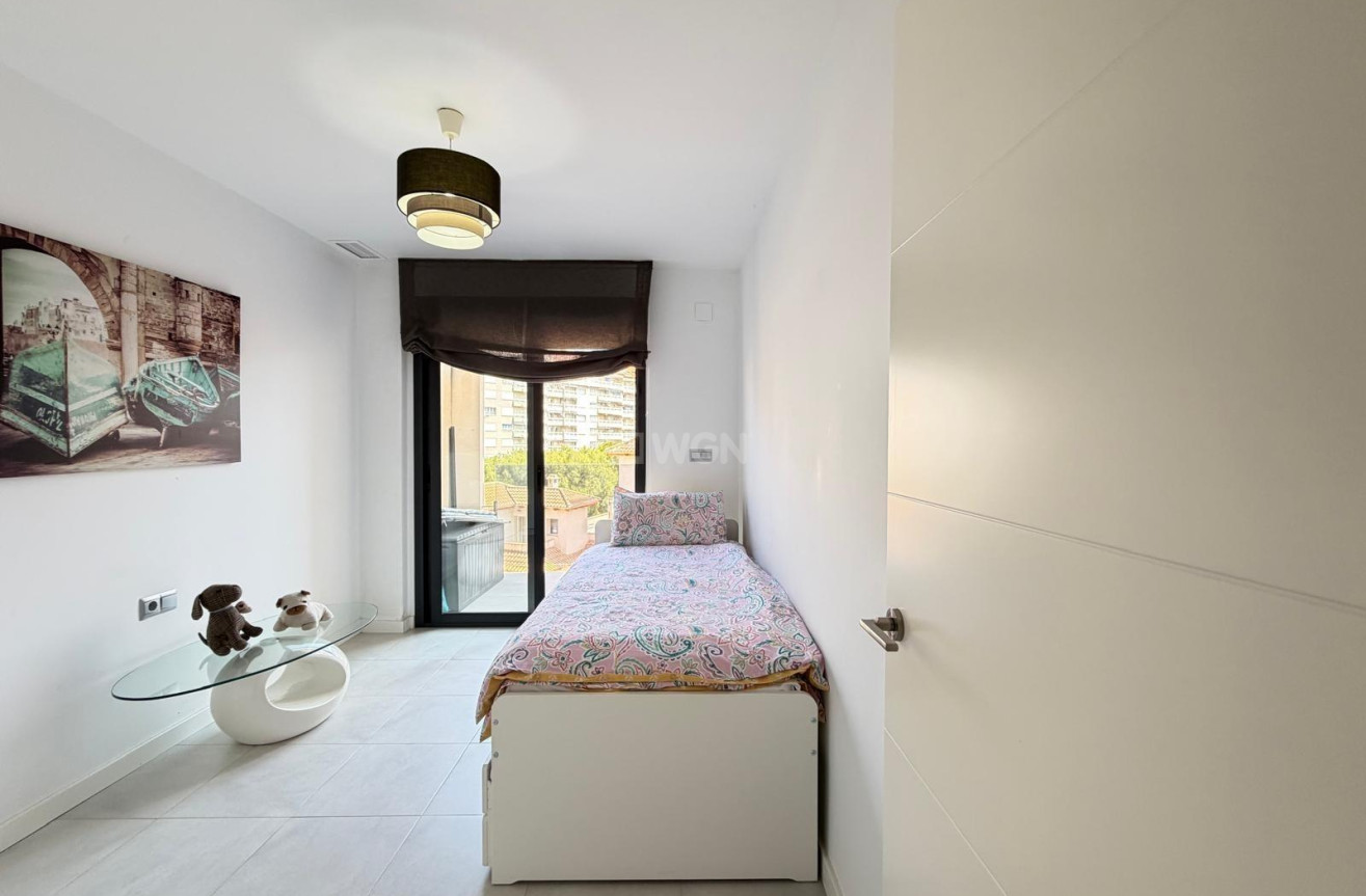 Odsprzedaż - Mieszkanie w bloku - Orihuela Costa - Altos De Campoamor