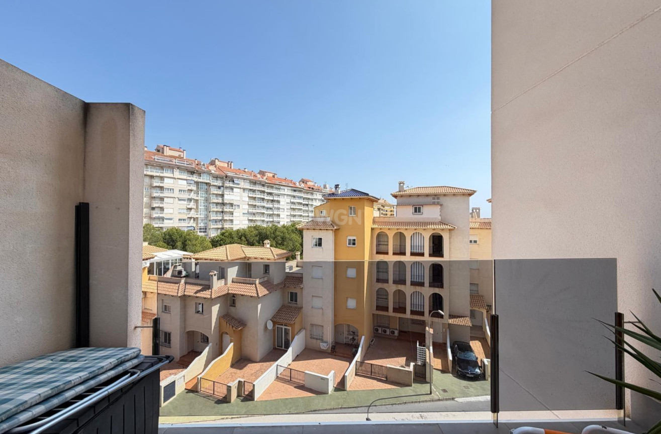 Odsprzedaż - Mieszkanie w bloku - Orihuela Costa - Altos De Campoamor