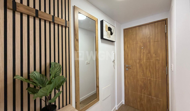 Odsprzedaż - Mieszkanie w bloku - Torrevieja - Nueva Torrevieja