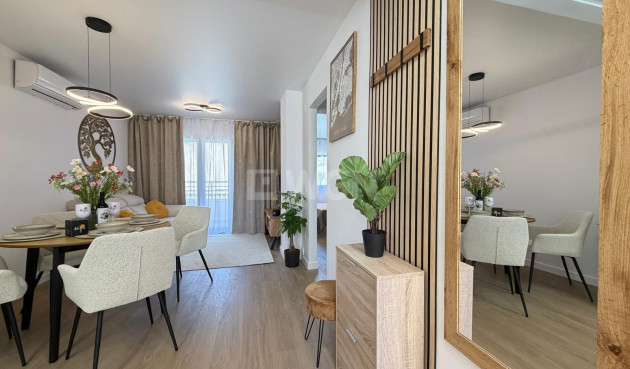 Odsprzedaż - Mieszkanie w bloku - Torrevieja - Nueva Torrevieja