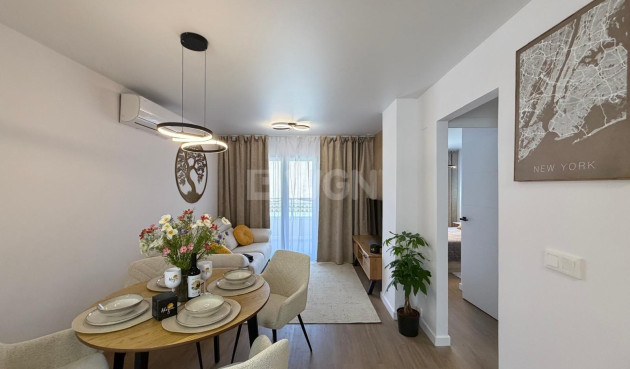 Odsprzedaż - Mieszkanie w bloku - Torrevieja - Nueva Torrevieja