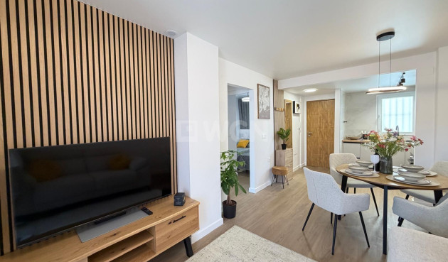 Odsprzedaż - Mieszkanie w bloku - Torrevieja - Nueva Torrevieja