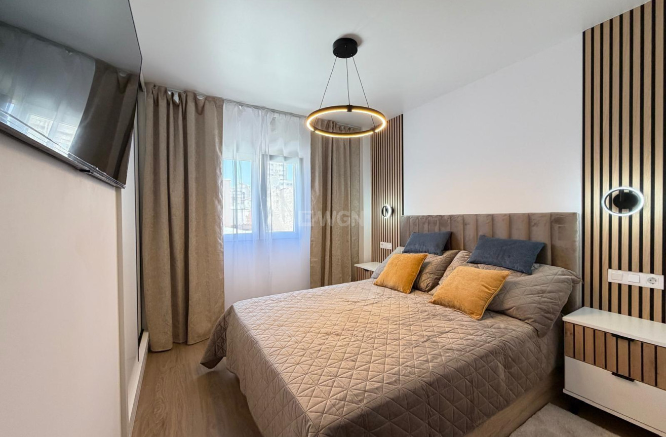 Odsprzedaż - Mieszkanie w bloku - Torrevieja - Nueva Torrevieja