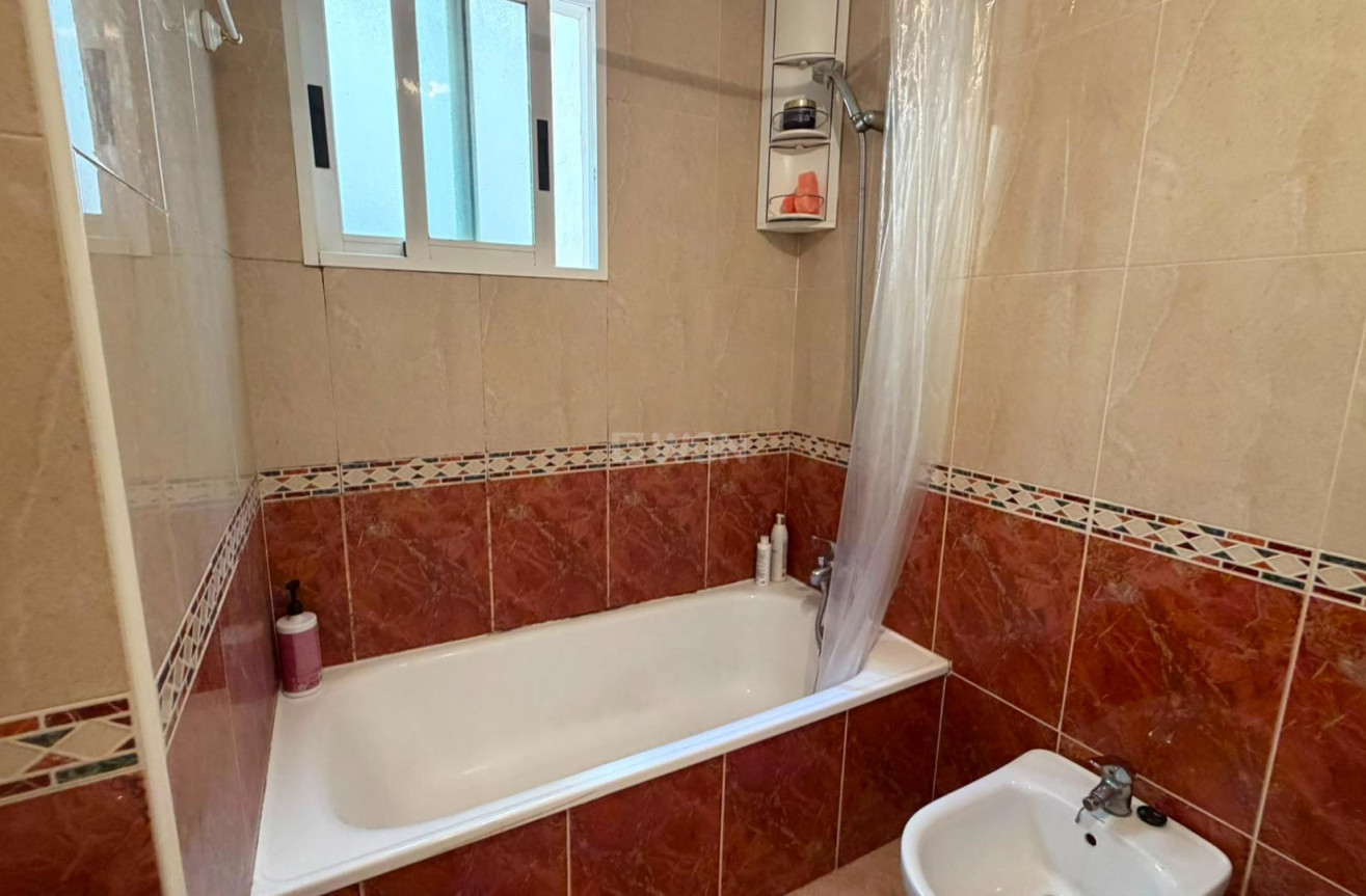Wiederverkauf - Wohnung - Torrevieja - PARQUE DE LAS NACIONES