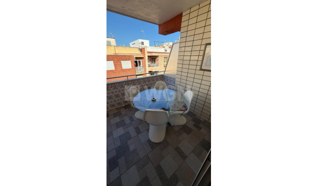 Odsprzedaż - Mieszkanie w bloku - Torrevieja - Curva Del Palangre