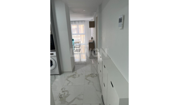 Wiederverkauf - Wohnung - Torrevieja - Centro