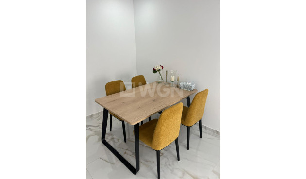 Wiederverkauf - Wohnung - Torrevieja - Centro