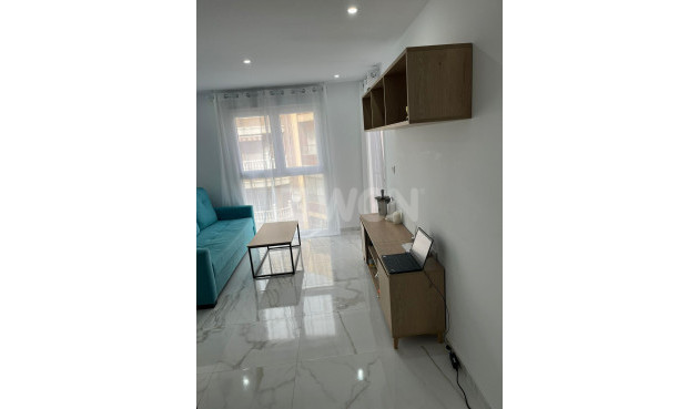 Wiederverkauf - Wohnung - Torrevieja - Centro