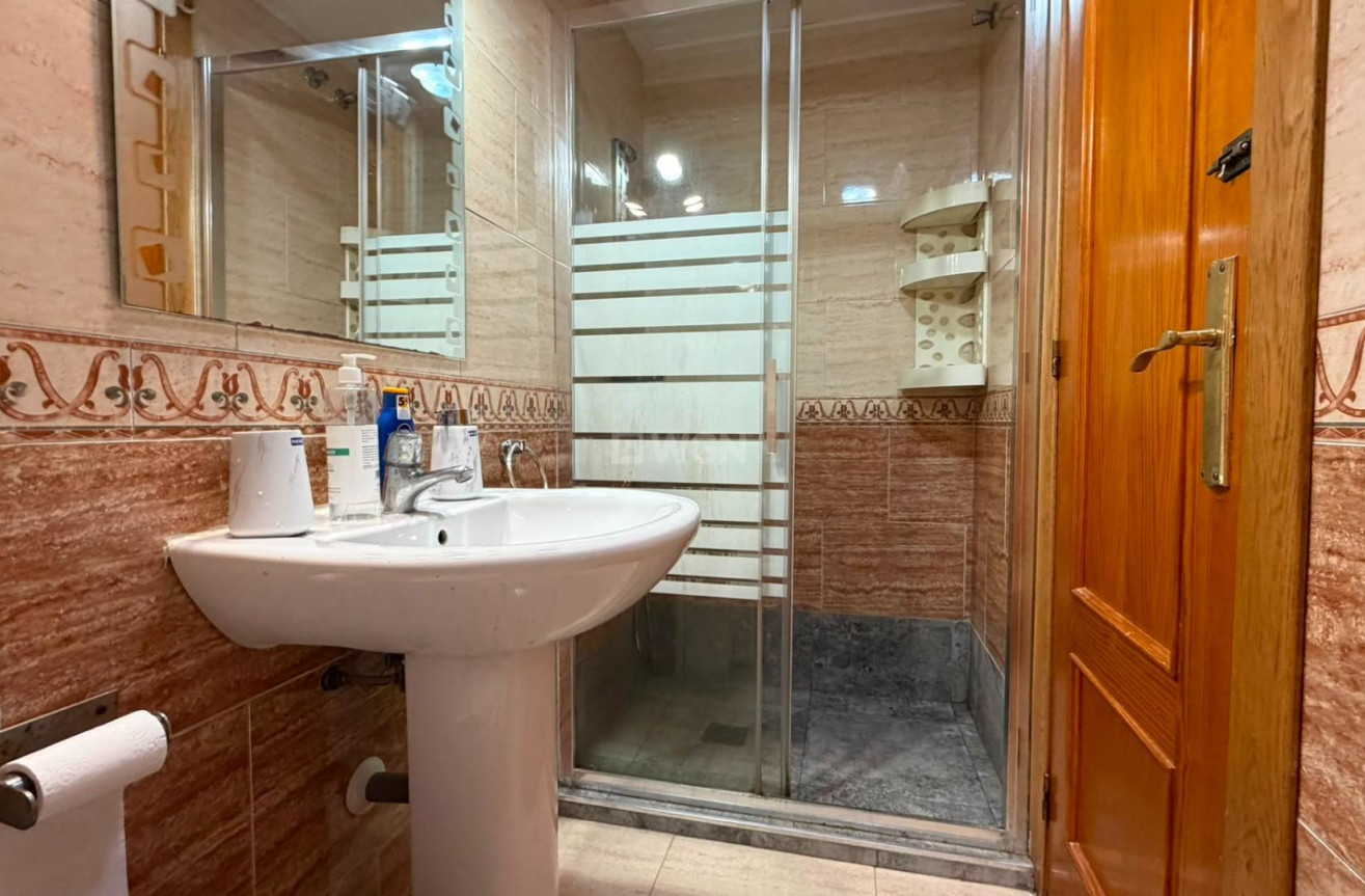 Resale - Apartment / flat - Torrevieja