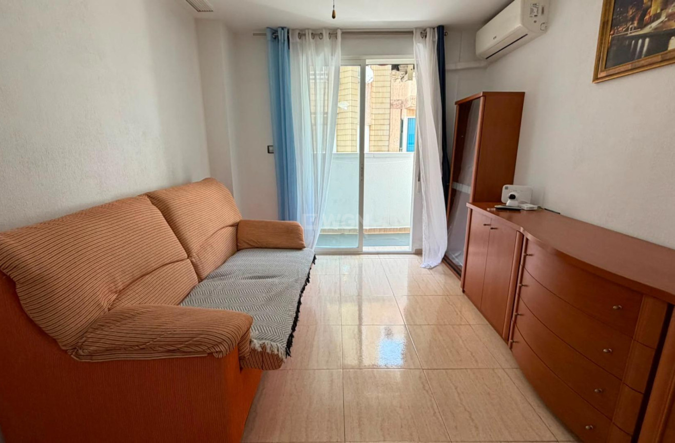 Resale - Apartment / flat - Torrevieja
