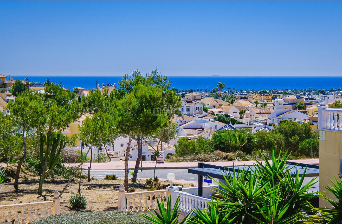 Odsprzedaż - Kamienica - Orihuela Costa - Las Filipinas