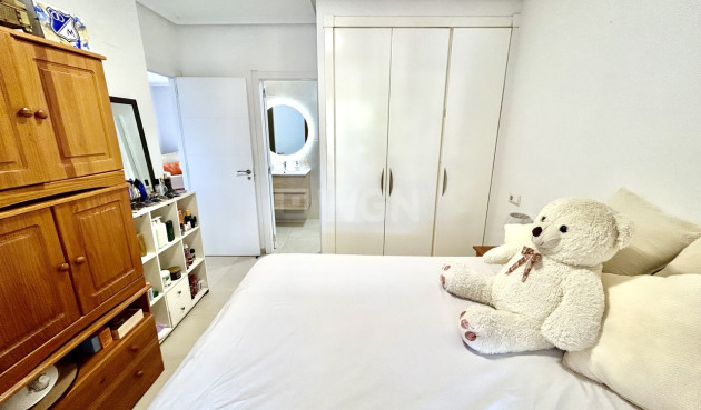 Odsprzedaż - Mieszkanie w bloku - Villamartin - Costa Blanca