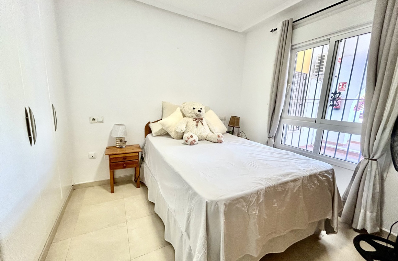 Odsprzedaż - Mieszkanie w bloku - Villamartin - Costa Blanca