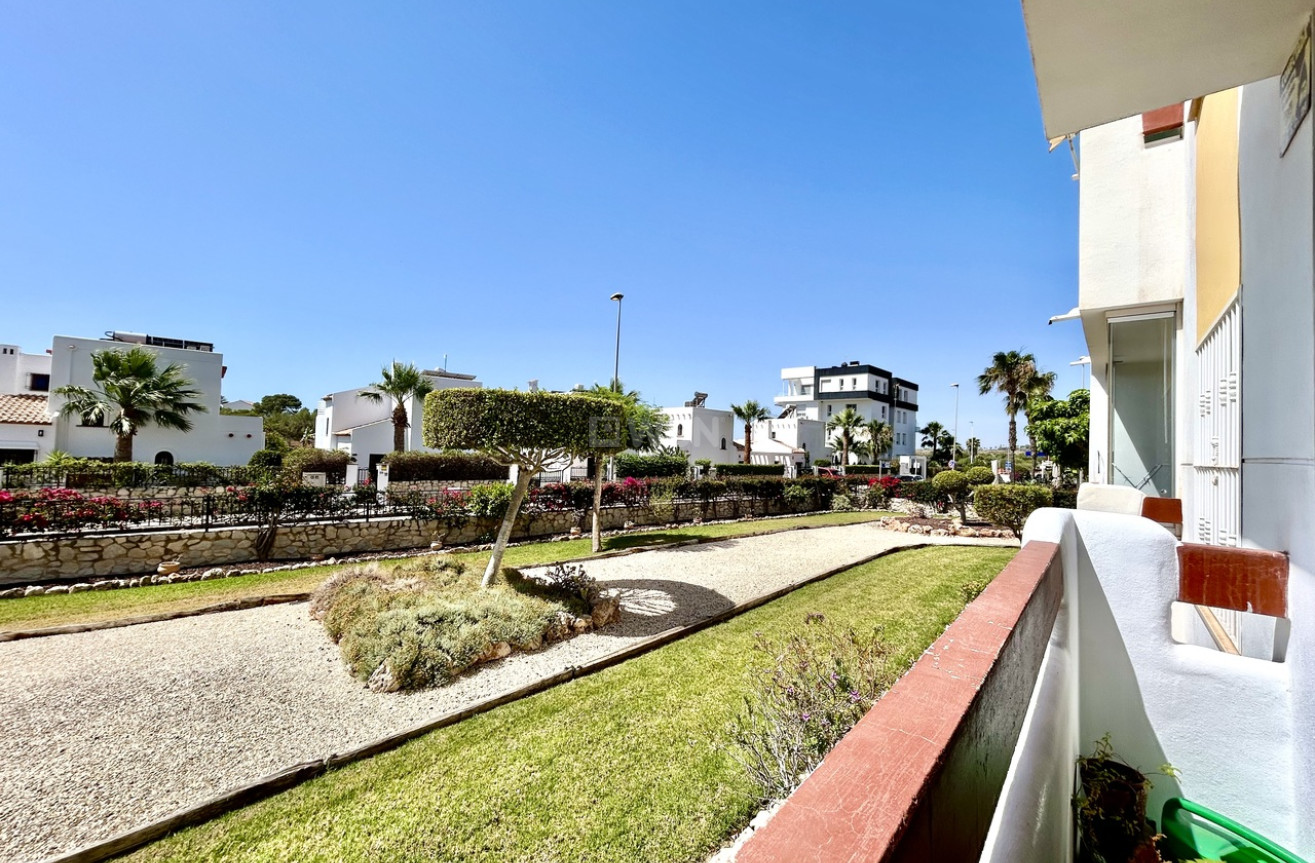 Odsprzedaż - Mieszkanie w bloku - Villamartin - Costa Blanca