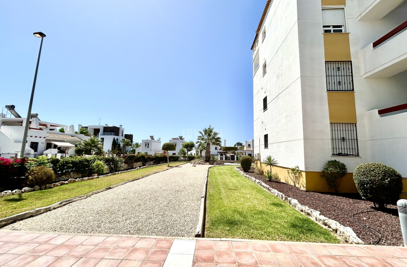 Odsprzedaż - Mieszkanie w bloku - Villamartin - Costa Blanca