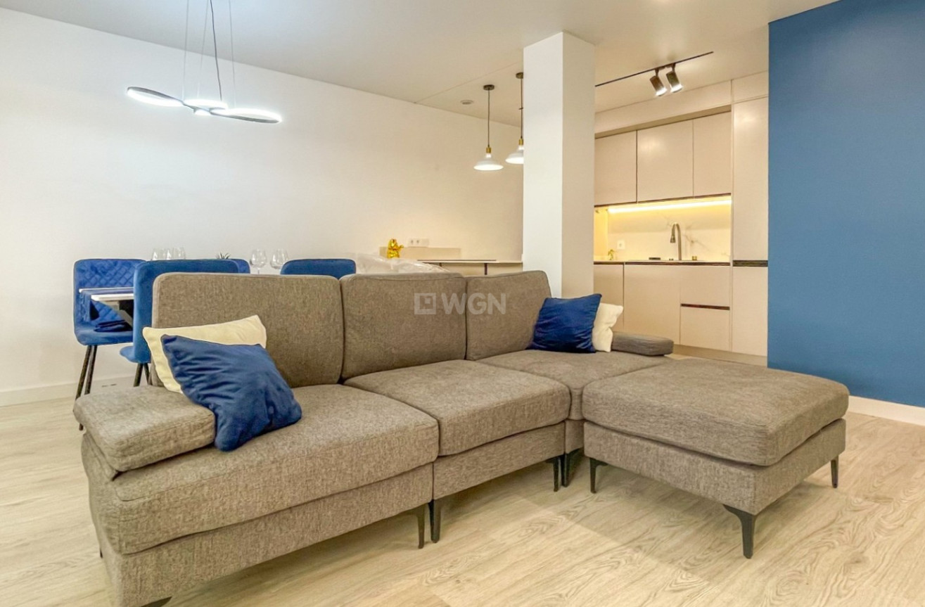 Odsprzedaż - Mieszkanie w bloku - Torrevieja - Costa Blanca