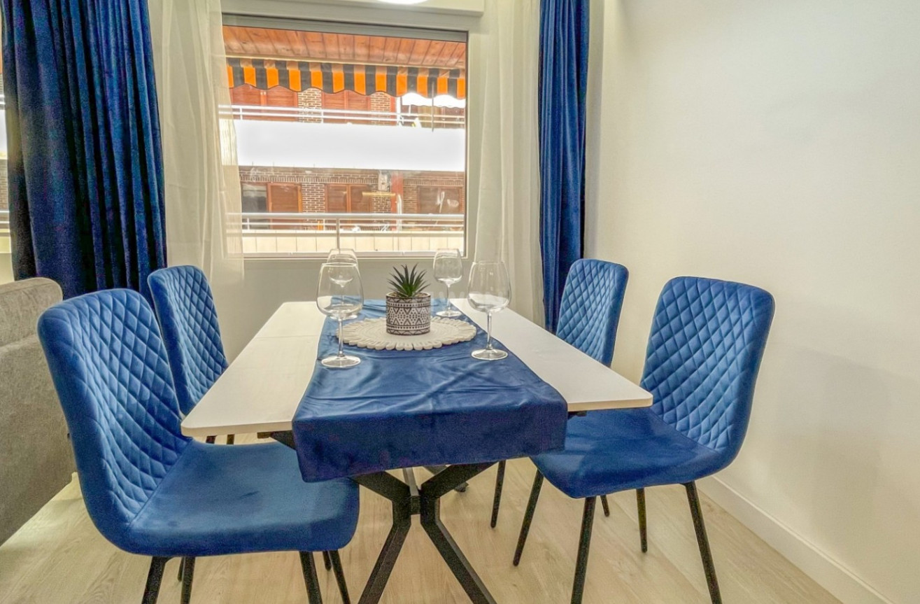 Odsprzedaż - Mieszkanie w bloku - Torrevieja - Costa Blanca
